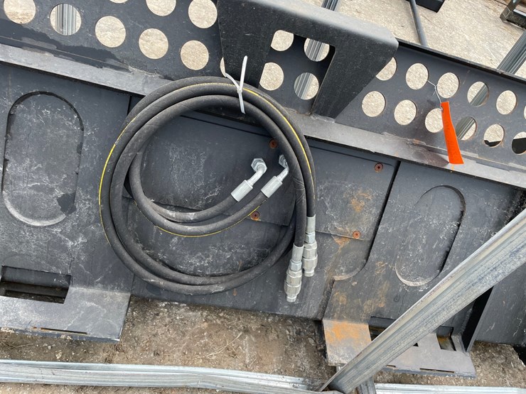 #9788-•-pabreak-72"-skid-steer-4-in-1-bucket-attachment-image-5