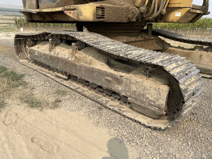 caterpillar-225-image-13