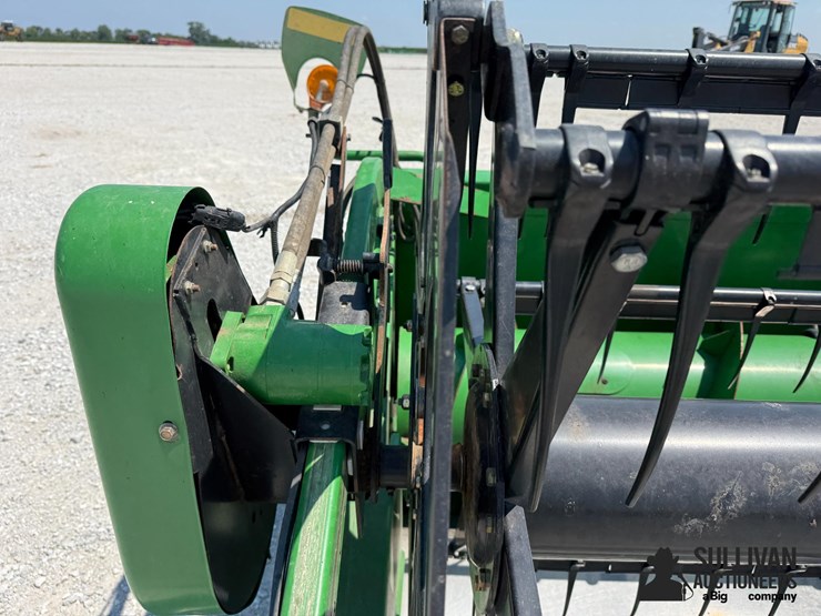 2012-john-deere-625f-image-12