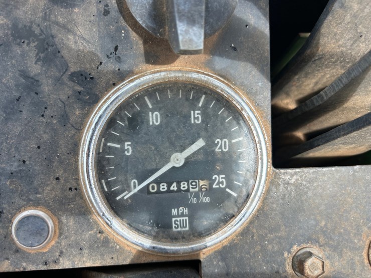 john-deere-6000-image-15