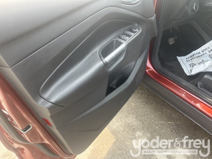 2014-ford-escape-image-15