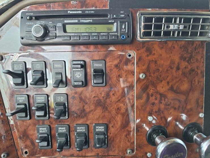 2007-international-9400i-image-77