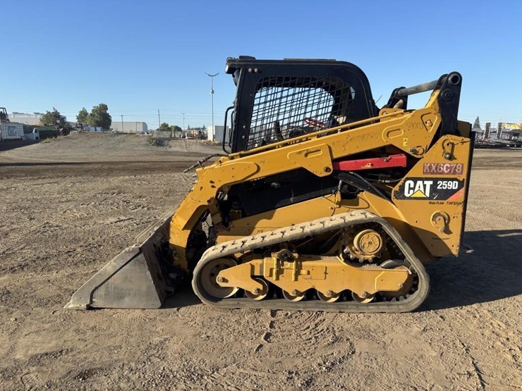 2016-caterpillar-259d-image-5