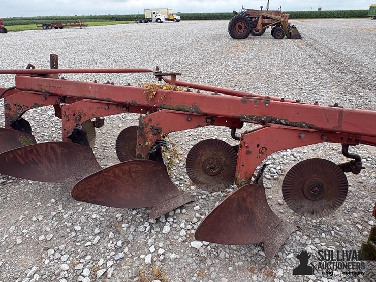 case-ih-710-image-12