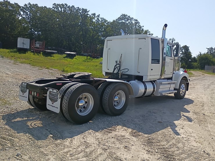 2014-western-star-4900-image-9