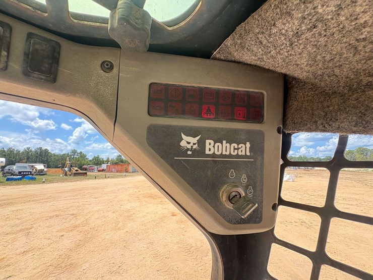 bobcat-t300-image-16