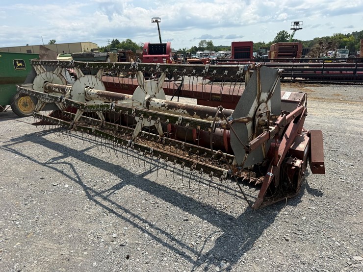 case-ih-810-image-1
