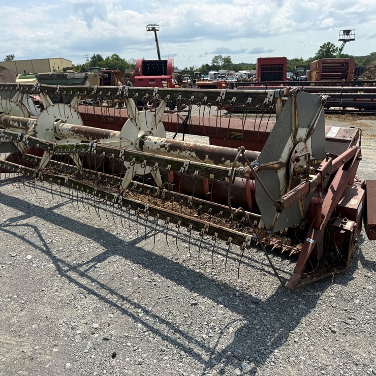 CASE IH 810