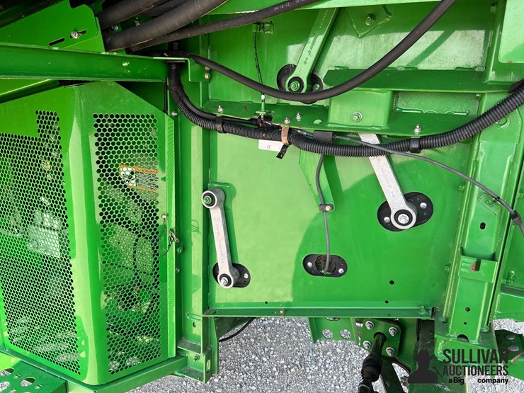 2012-john-deere-s670-image-17