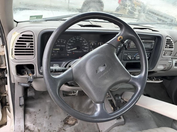 1997-chevrolet-k2500-image-14