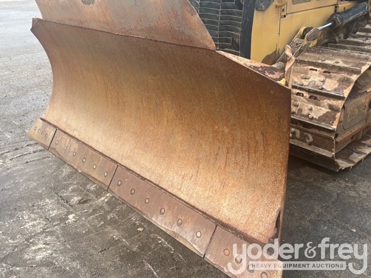 2017-caterpillar-d5k2-xl-image-19