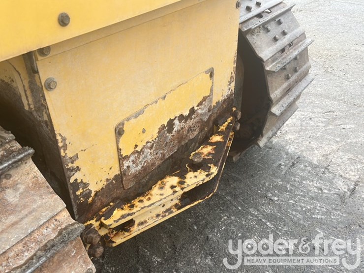 2017-caterpillar-d5k2-xl-image-27
