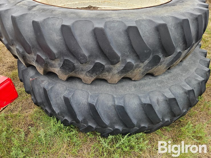 new-holland-8770-image-13