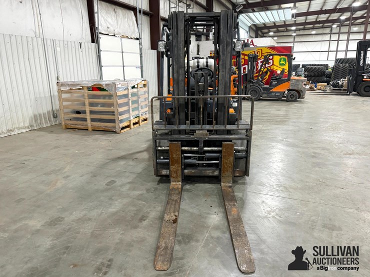 2017-doosan-g45s-5odb-forklift-image-2