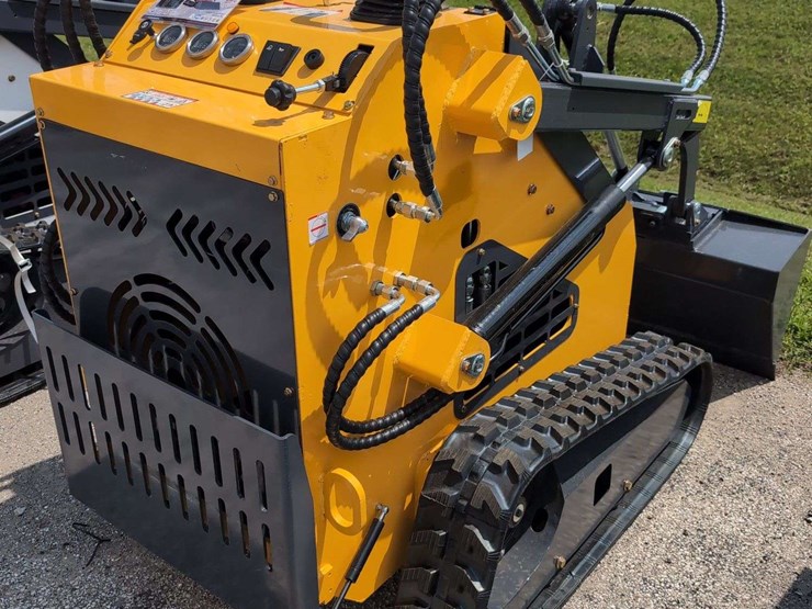 zjg-mini-skid-steer-loader-zj-380-(yellow)---15hp-image-10