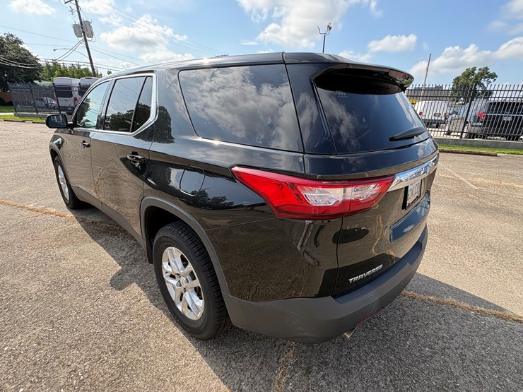 2022-chevrolet-traverse-image-6
