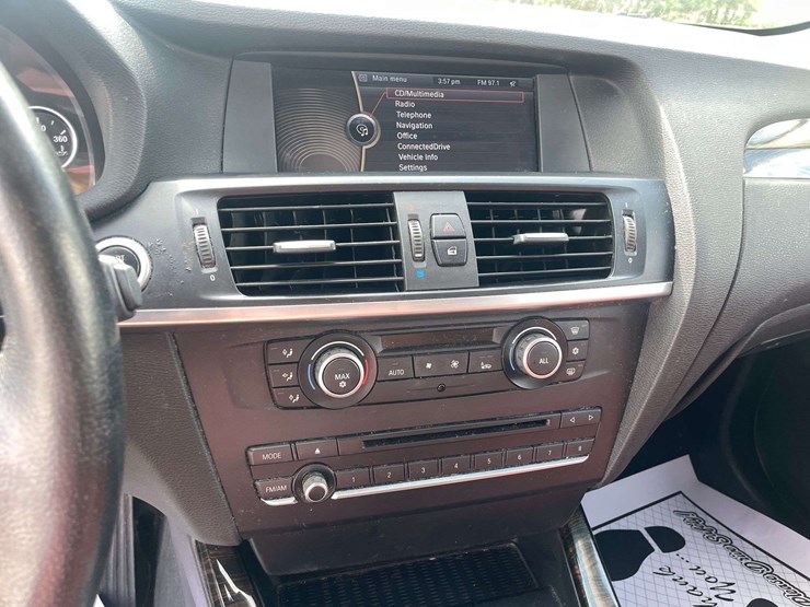 2011-bmw-x3-image-13