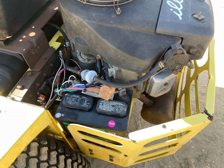 great-dane-52”-zero-turn-mower-(1075-hours)-image-7