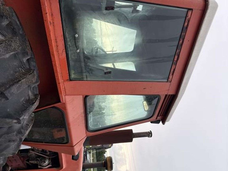 allis-chalmers-7040-image-14