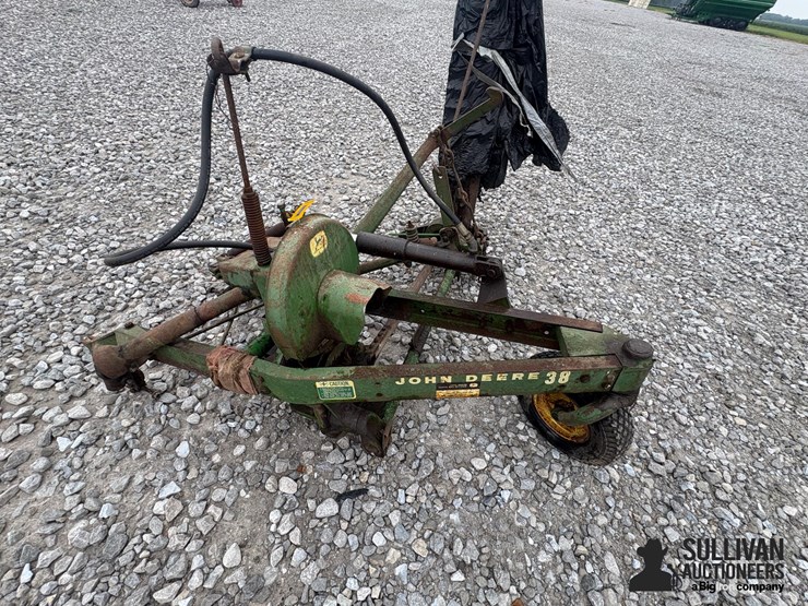 john-deere-38-image-9