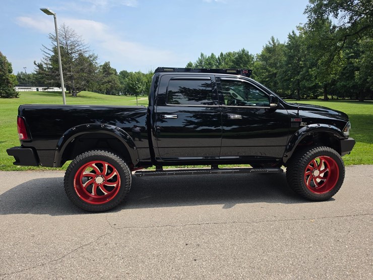 2014-dodge-1500-image-7