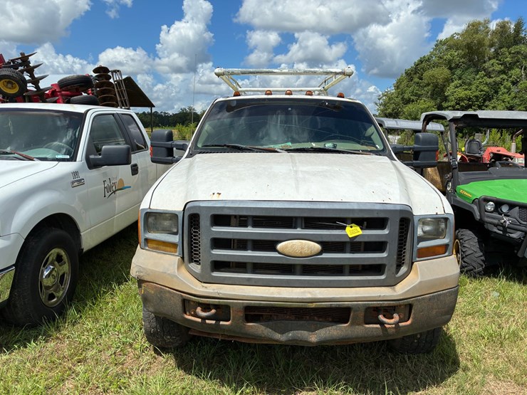 2005-ford-f350-image-2