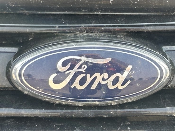 2014-ford-explorer-image-9