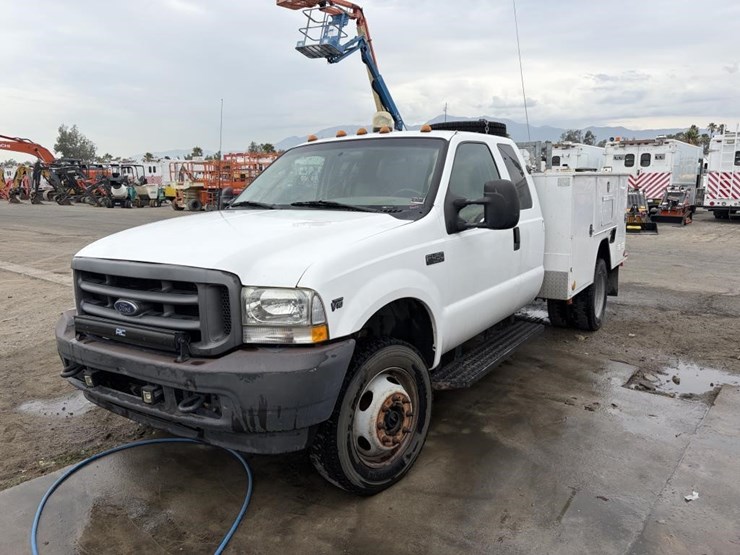 2003-ford-f450-image-1