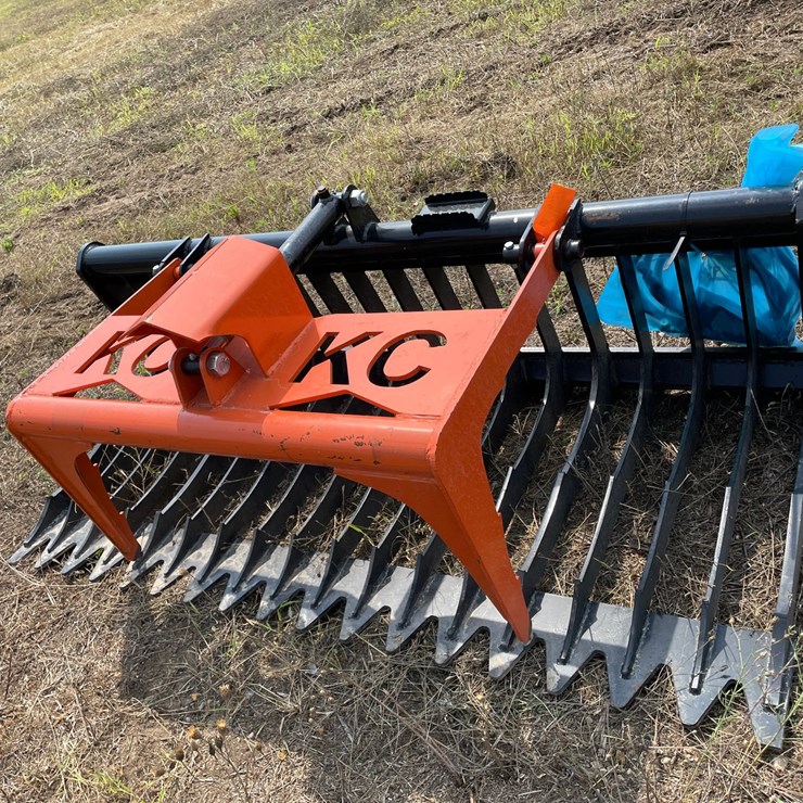 #9759 • KC Universal Mount Rock Grapple Bucket