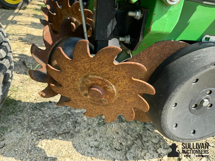2013-john-deere-db90-image-16
