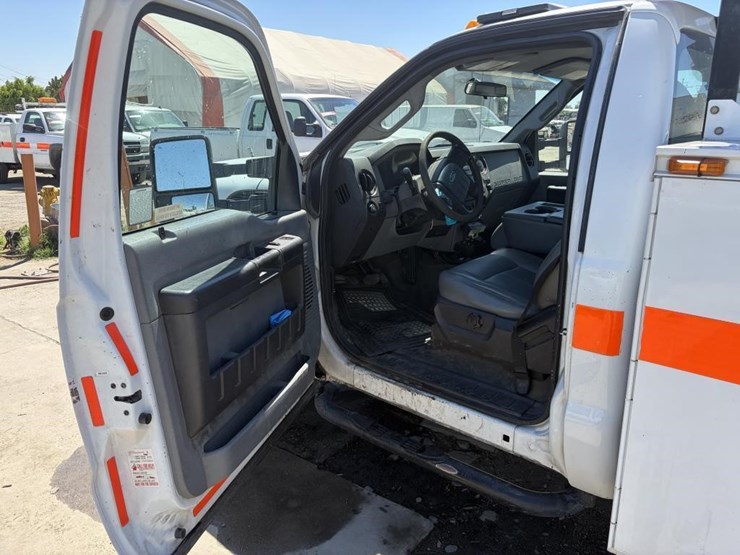 2014-ford-f350-image-11