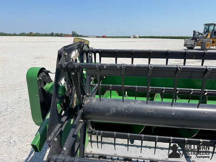 2012-john-deere-625f-image-11