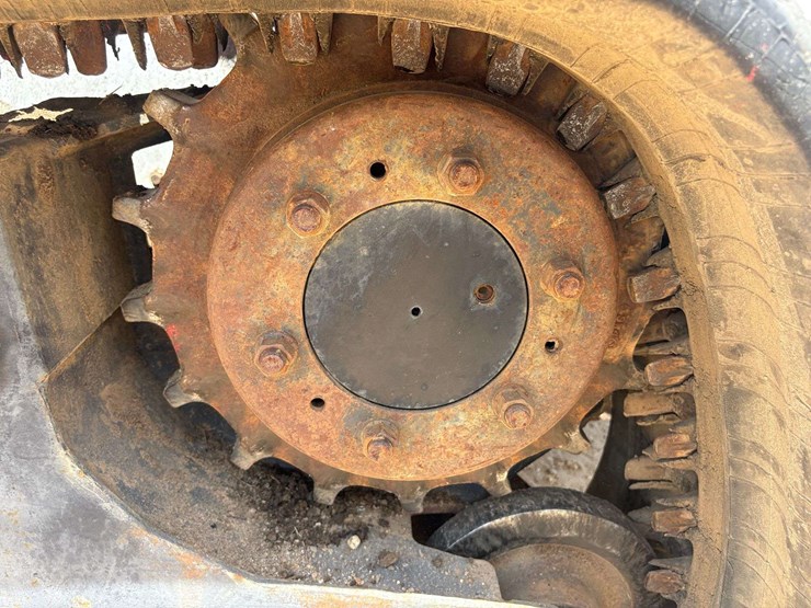 bobcat-t300-image-19