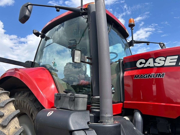 2012-case-ih-magnum-315-image-12