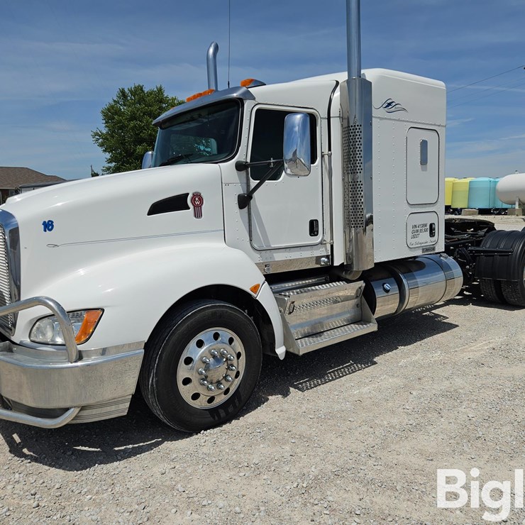 2014 KENWORTH T660