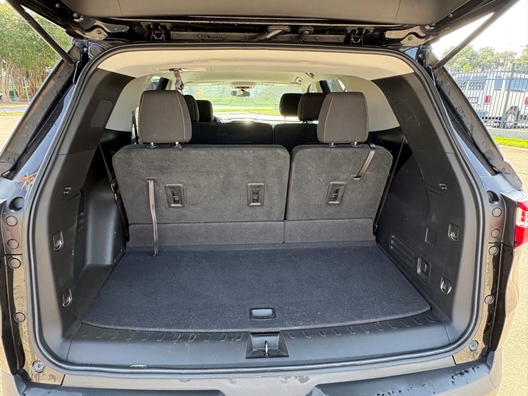 2020-chevrolet-traverse-image-15