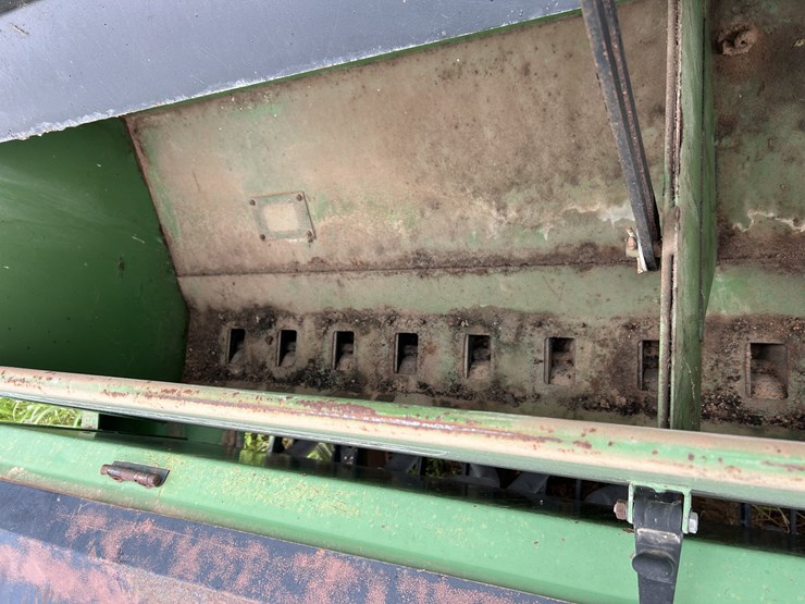 united-farm-tools-5000-15ft-grain-drill-image-18