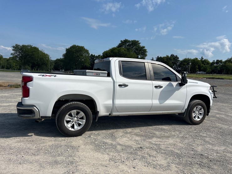 2020-chevrolet-1500-image-2