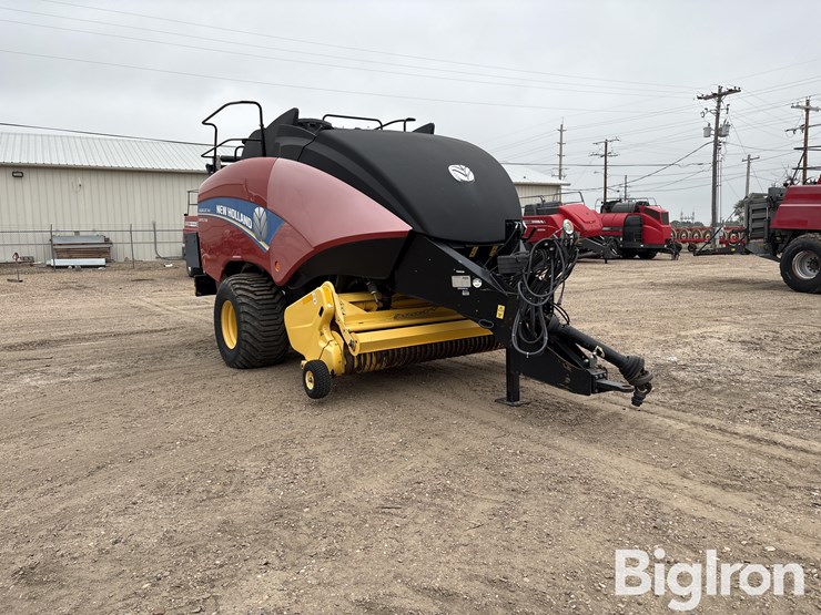 2016-new-holland-340-image-3