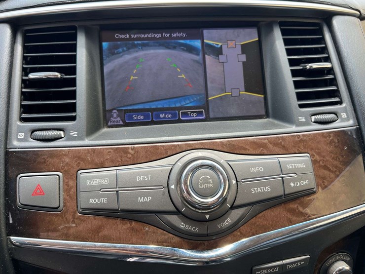 2012-infiniti-qx56-image-25