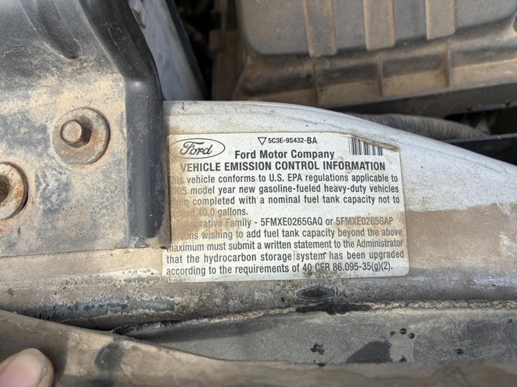 2005-ford-f450-image-11