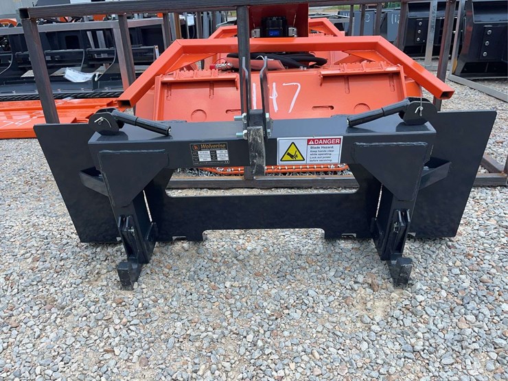 skid-steer-quick-tach-to-3-pt.-quick-hitch-image-3