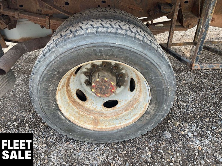 2012-ford-f550-image-12