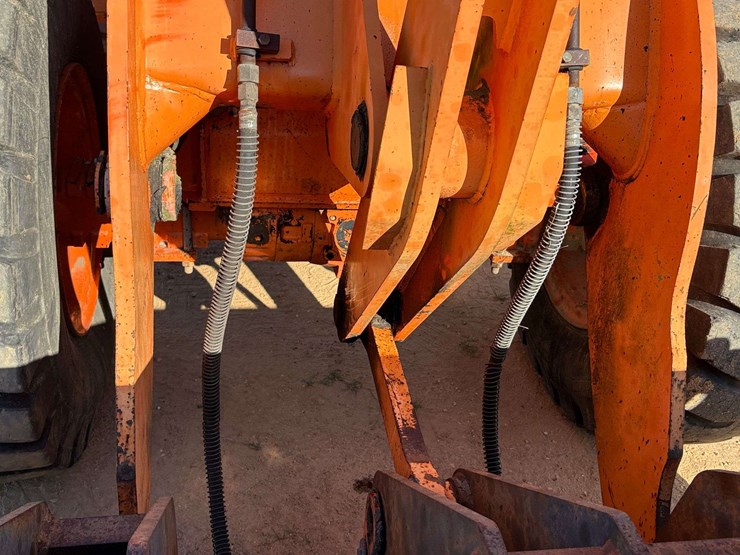 doosan-mega-200-v-image-14