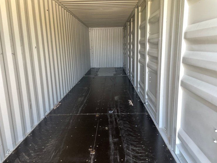 #400-•-single-use-40'-high-cube-shipping-container-image-14