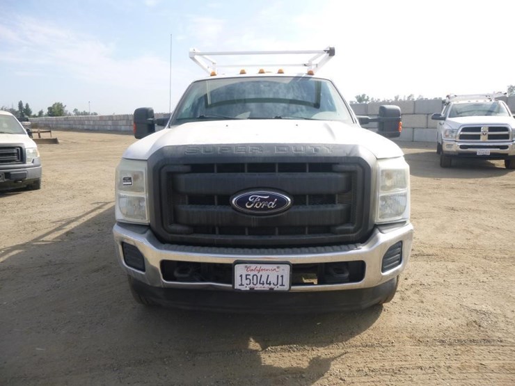2012-ford-f350-image-30