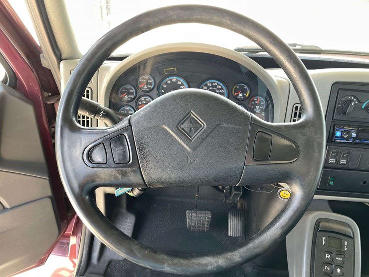 2012-international-durastar-4300-image-12