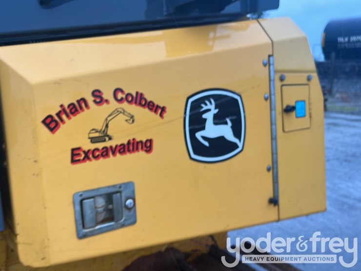 2016-deere-550k-image-15