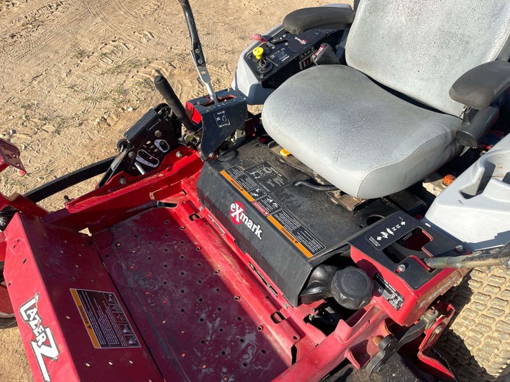 2011-exmark-z-52”-zero-turn-mower-(1362-hours)-image-9