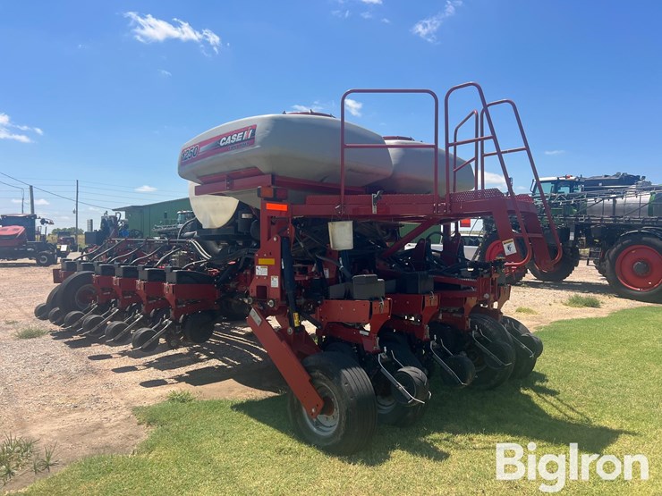 2012-case-ih-1250-image-7